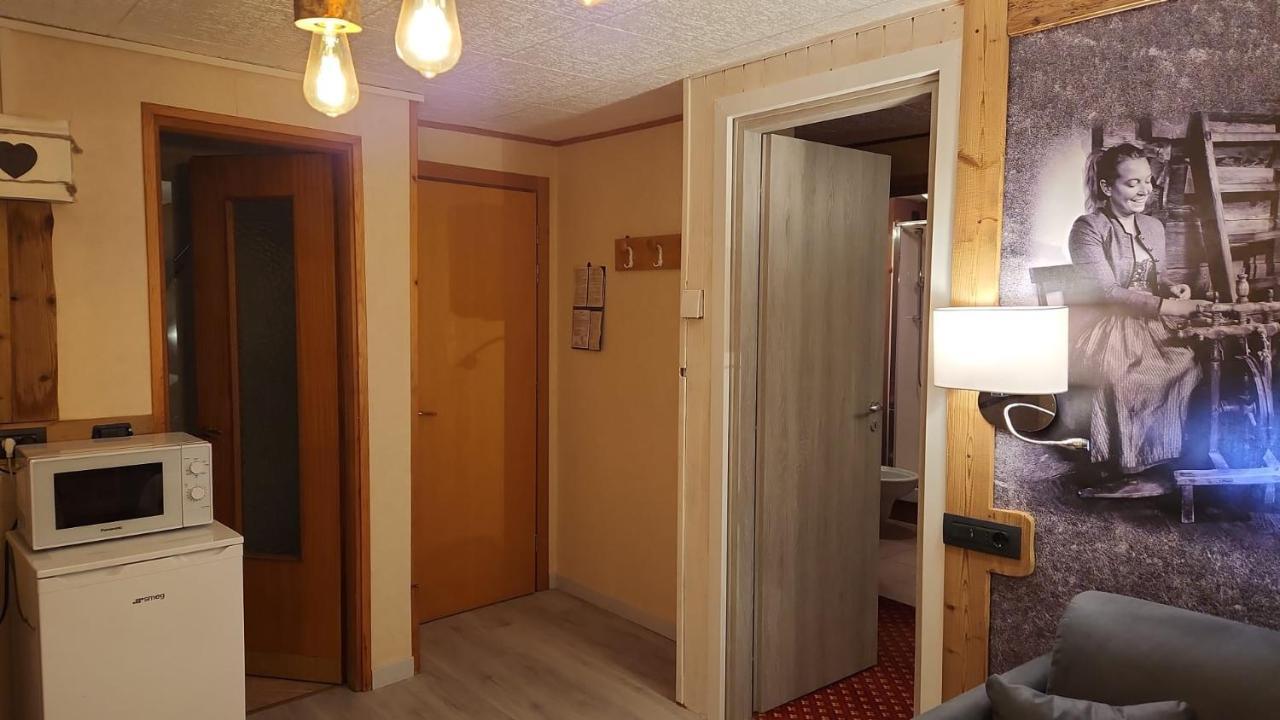 Apartments Suites Lac Bleu เบรยล์-แชร์วิเนีย ภายนอก รูปภาพ